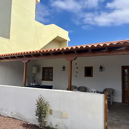 Сasa de vacaciones Confortable Casa Con Vistas Y Billar